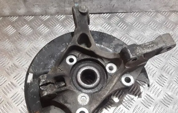 Chevrolet Cruze Front wheel hub spindle knuckle