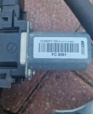 Jaguar XJ X351 Rear door window regulator with motor D360700 FC8061 FC806