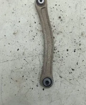Volkswagen Touareg II Rear control arm