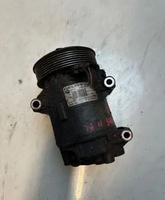 Renault Megane II Air conditioning (A/C) compressor (pump) 8200457418
