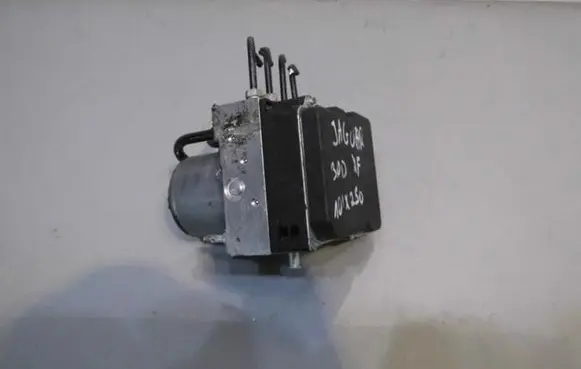 Jaguar XF X250 ABS Pump 0265951370