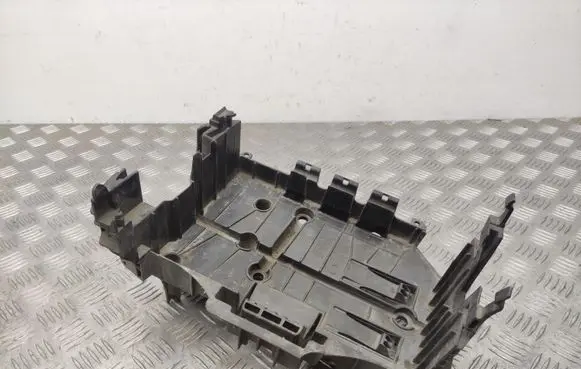 Peugeot 508 Battery tray 9686469580