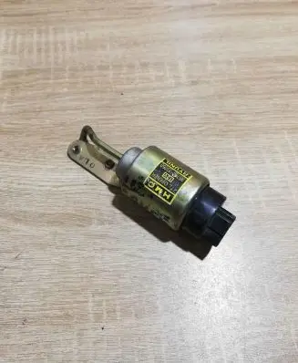 Hyundai Scoupe Tailgate lock latch 9579033050
