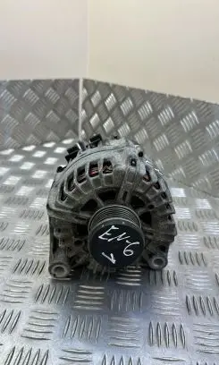 BMW 5 F10 F11 Generator/alternator 8507624