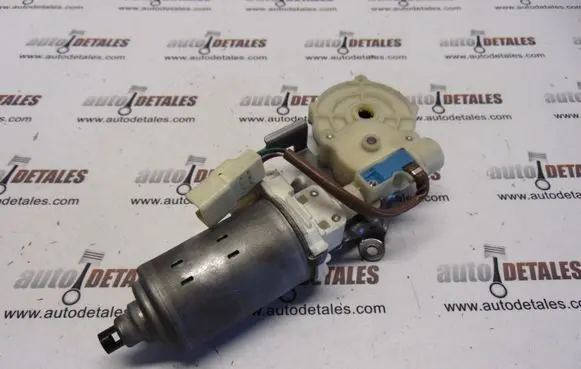 Lexus IS 220D-250-350 Seat adjustment motor 8582050320