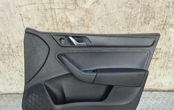 Skoda Rapid (NH) Front door card panel trim 5JC867014D 5JB867012A 5JA837974B
