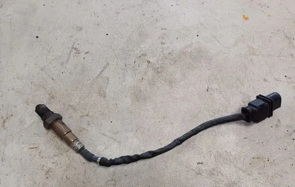 BMW 5 F10 F11 Lambda probe sensor 779160001 0281004018