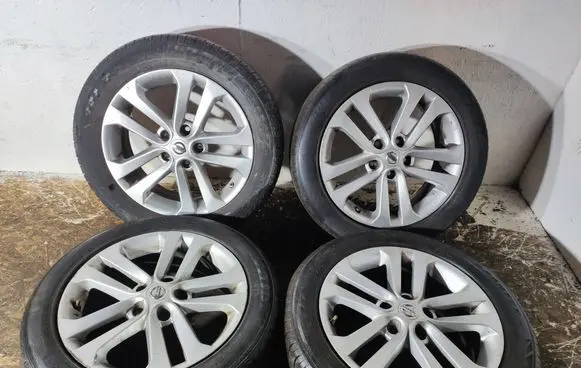 Nissan Juke I F15 R17 alloy rim N457013