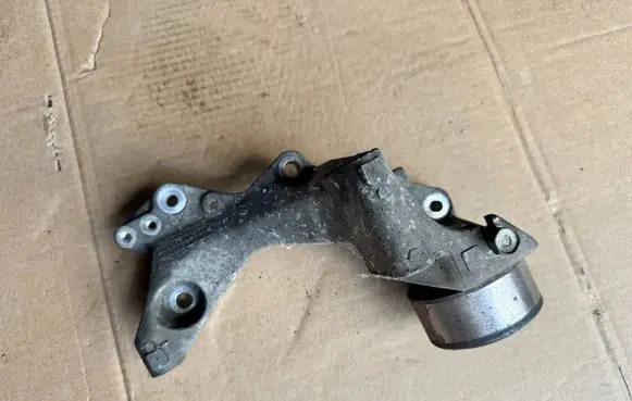 Nissan Micra Alternator belt tensioner