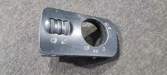 Headlight level height control switch