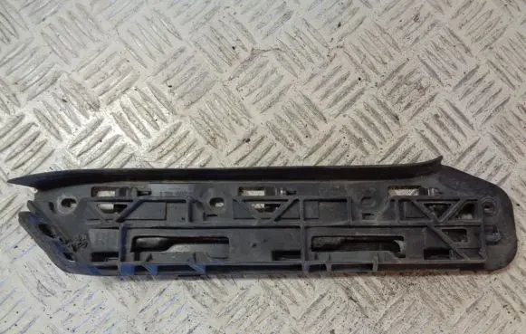 Volkswagen Caddy Front bumper mounting bracket 1T0807050