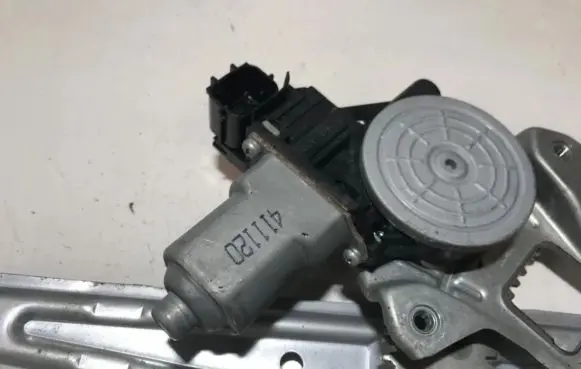 Nissan Juke I F15 Rear door window regulator motor 82731cv01b 7-208