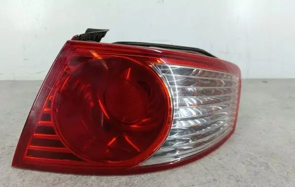 KIA Opirus Rear/tail lights 