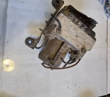 Audi A4 S4 B5 8D ABS Pump 900614111