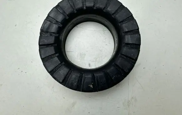 Ford Mustang VI Rear coil spring rubber mount DG9C5599AXC