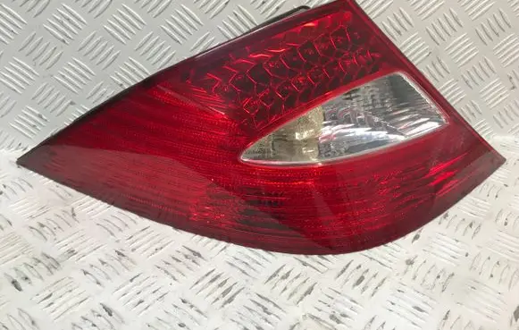 Mercedes-Benz CLS C219 Rear/tail lights A2198200164 A2198200177