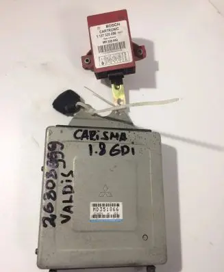 Mitsubishi Carisma Engine ECU kit and lock set MD351866 137328056