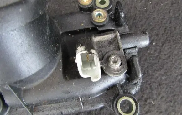 Peugeot 307 Camshaft position sensor 9628559980