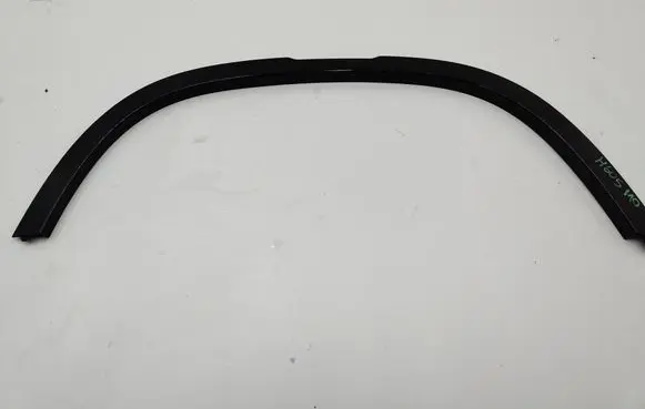 Land Rover Defender Front arch trim L8B216A075BX