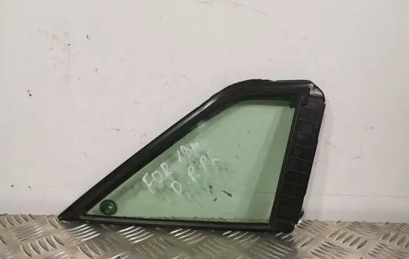 Subaru Forester SK Front door vent window glass four-door 43R00019