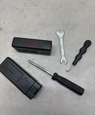 Porsche Taycan 9J1 Tool set 9J1012011