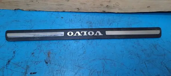 Volvo V60 Front sill (body part) 