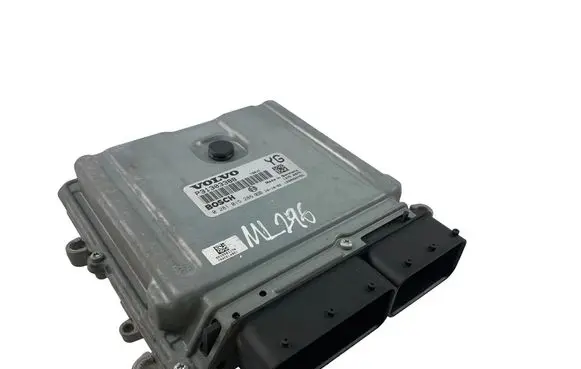 Volvo XC60 Engine control unit/module P31303388 0281015286