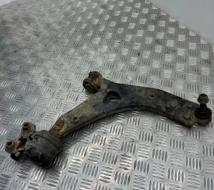 Volvo V50 Front lower control arm/wishbone 54708225