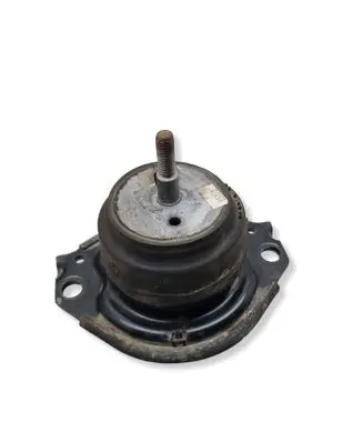 Dodge Durango Engine mount bracket C01018