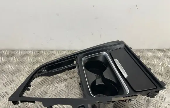 BMW 3 F30 F35 F31 Cup holder front 9218925 105048744