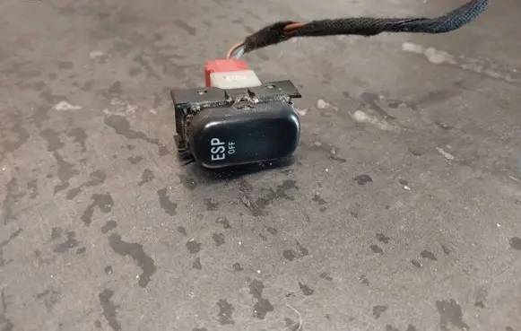 Mercedes-Benz E W210 Other switches/knobs/shifts 2108213551