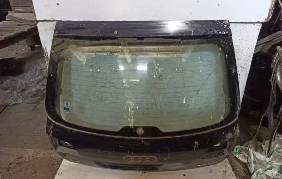 Audi A6 S6 C6 4F Tailgate/trunk/boot lid