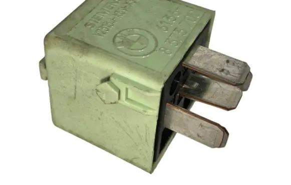 BMW 5 E39 Other relay 8373700 61368373700