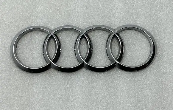 Audi Q2 - Manufacturers badge/model letters 