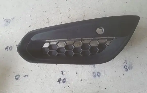 Volvo V60 Front bumper lower grill