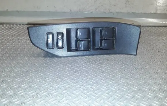 Toyota Verso Electric window control switch 8404005020 30170437 010310130028