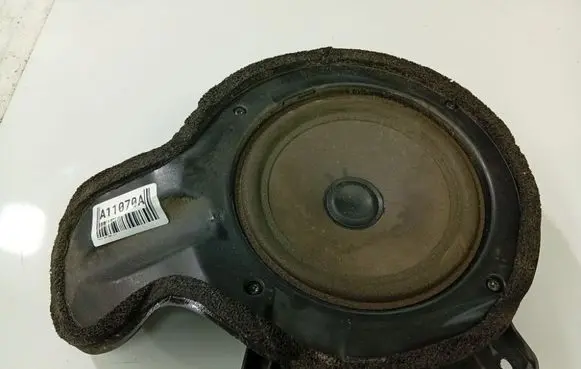 Volvo S60 Front door speaker 9472755