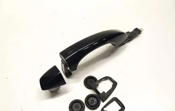 Audi Q7 4M Front door exterior handle 4H0837205 PA6GF30