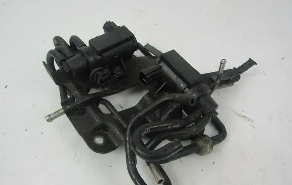 Mazda 6 Valve vacuum SH0218741