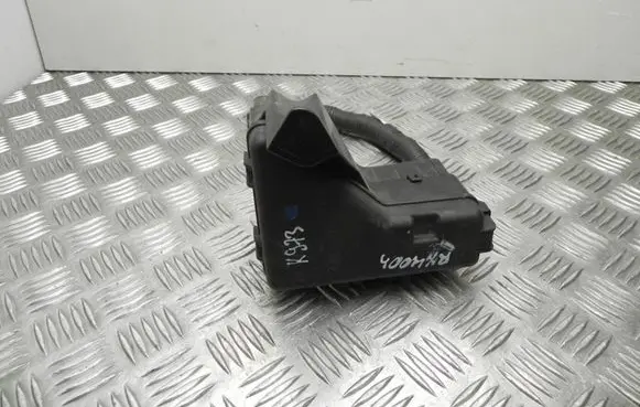 Lexus RX 300 Fuse box set 8826321010 K973
