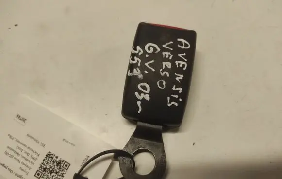 Toyota Avensis Verso Middle seatbelt buckle (rear) 