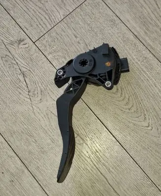 Nissan X-Trail T32 Accelerator throttle pedal 6PV31240400 09062016