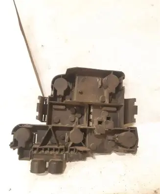 Volkswagen Golf II Tail light bulb cover holder 191945257