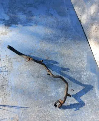 Volkswagen Golf III Engine coolant pipe/hose 357971899F