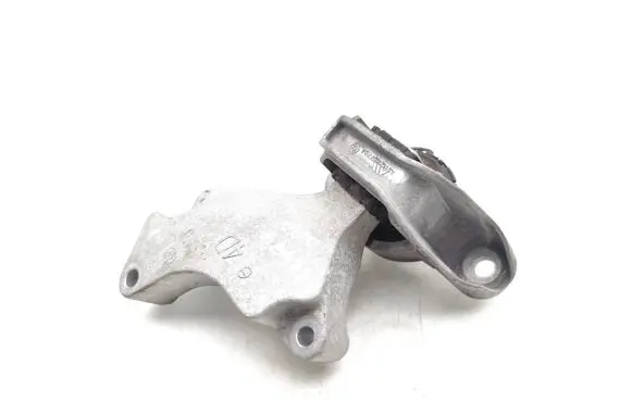 Engine mounting bracket