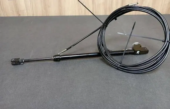 Mercedes-Benz CLK A209 C209 Convertible roof line/pipe/hose A2098001272 2098001272