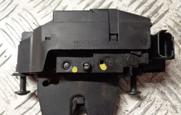 Citroen C4 Cactus Tailgate/trunk/boot lock/catch/latch 9804762080