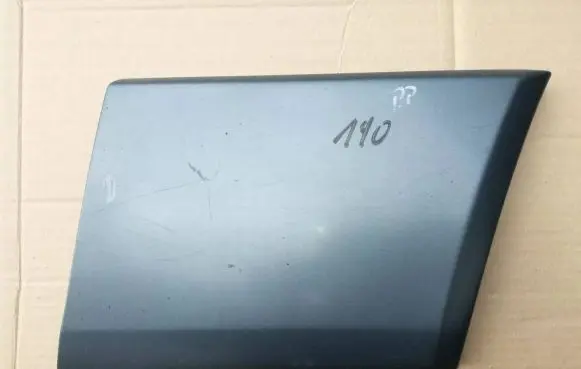 Mercedes-Benz 190 W201 Rear arch trim 2016905440