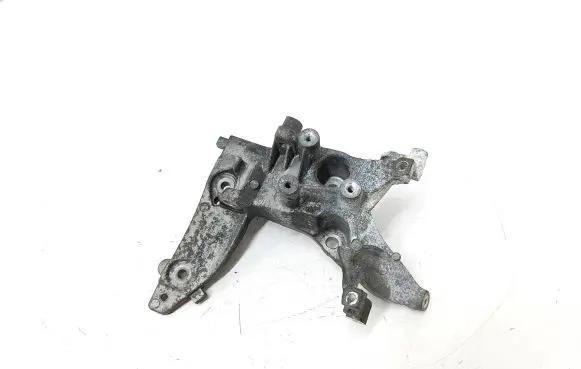 Citroen C4 II Picasso Engine mounting bracket 9674030280