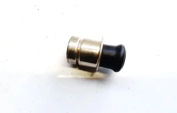 Toyota Urban Cruiser (XP110) Cigarette lighter 